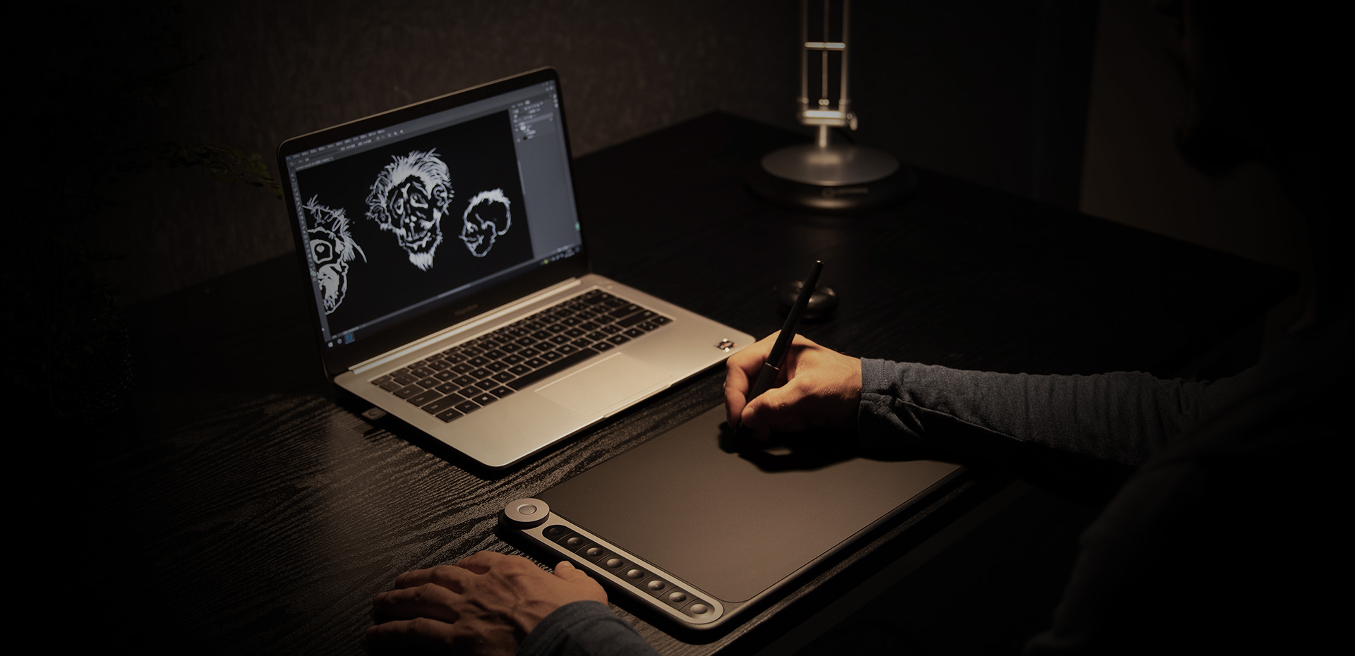 Q620M Wireless Graphic Tablet