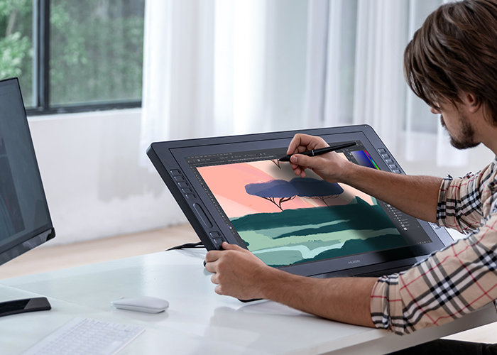 Kamvas Pro 24 Drawing Tablet with Screen & 2.5K Resolution | Huion